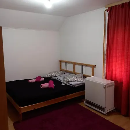 Bjelave بيت ضيافة